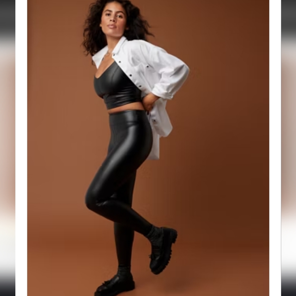 Aerie OFFLINE Black Real Luxe Faux Leather Leggings Size XS - Picture 2 of 9